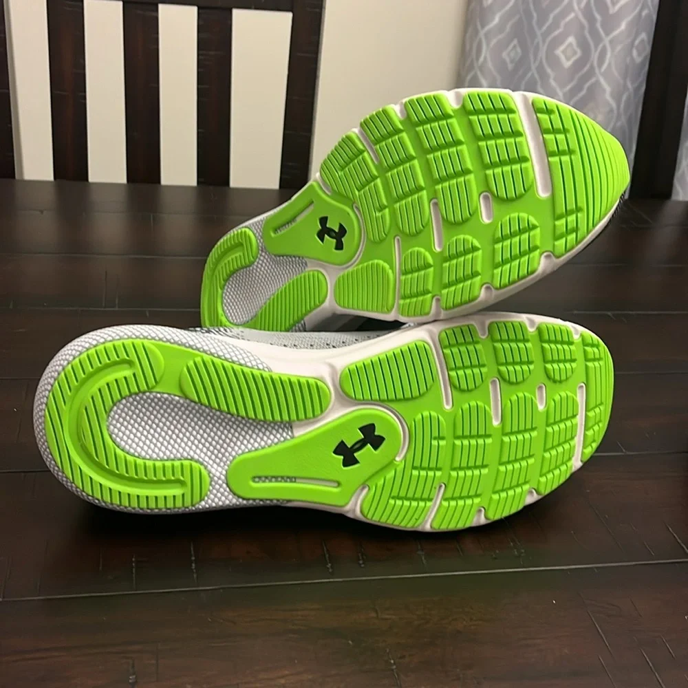 Under Armour UA HOVR Turbulence 2 Shoes Sneakers new gray green Mens Size 11.5